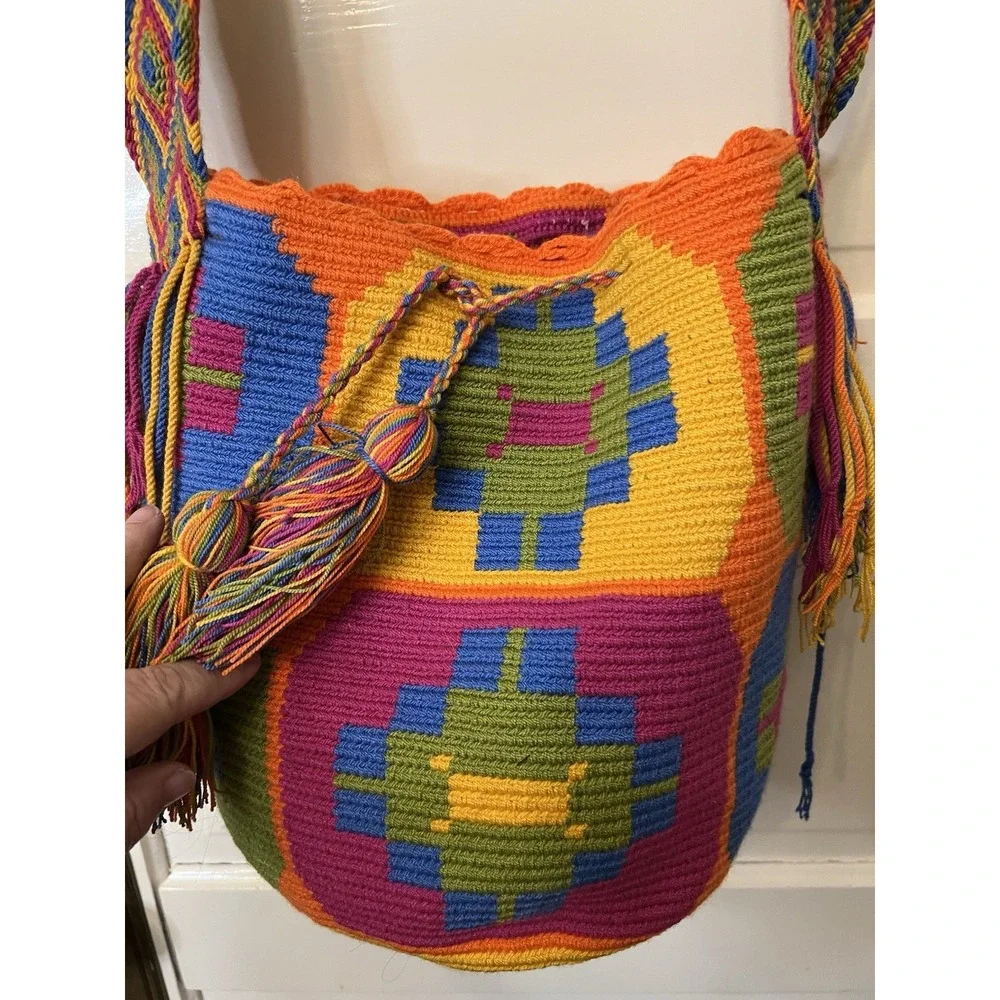 New 100% Wayuu Colombian Mochila Bucket Bag Handmade Multicolor